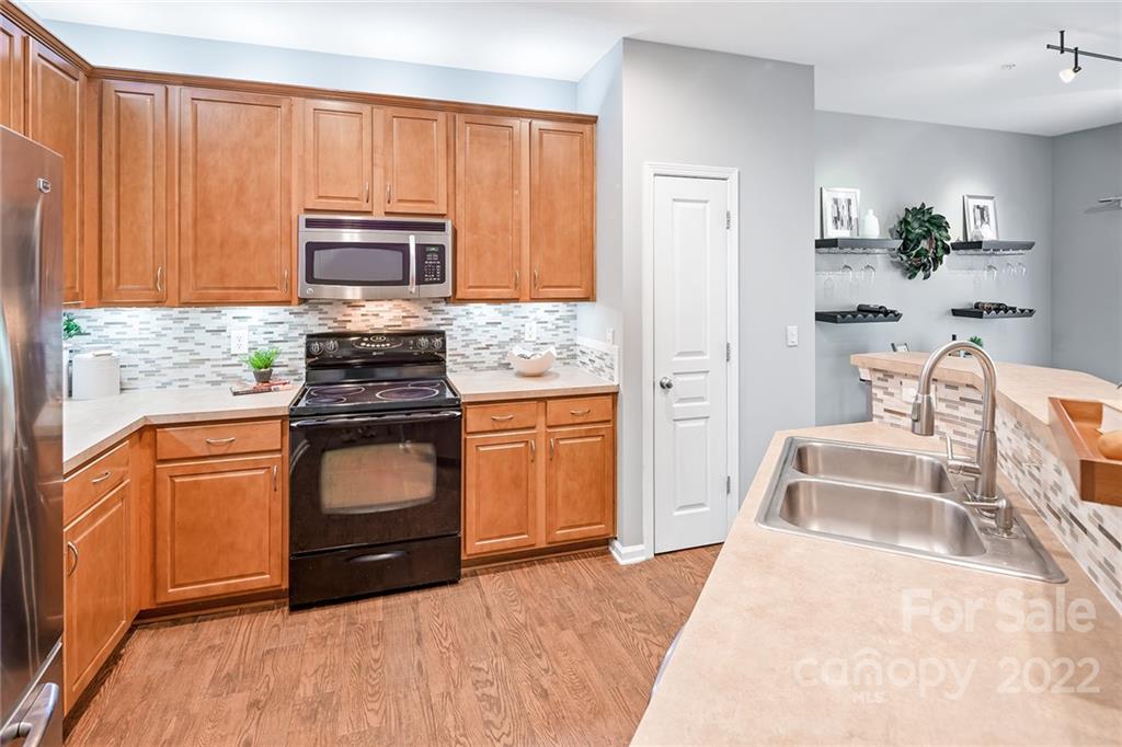 8218 Chaceview Court