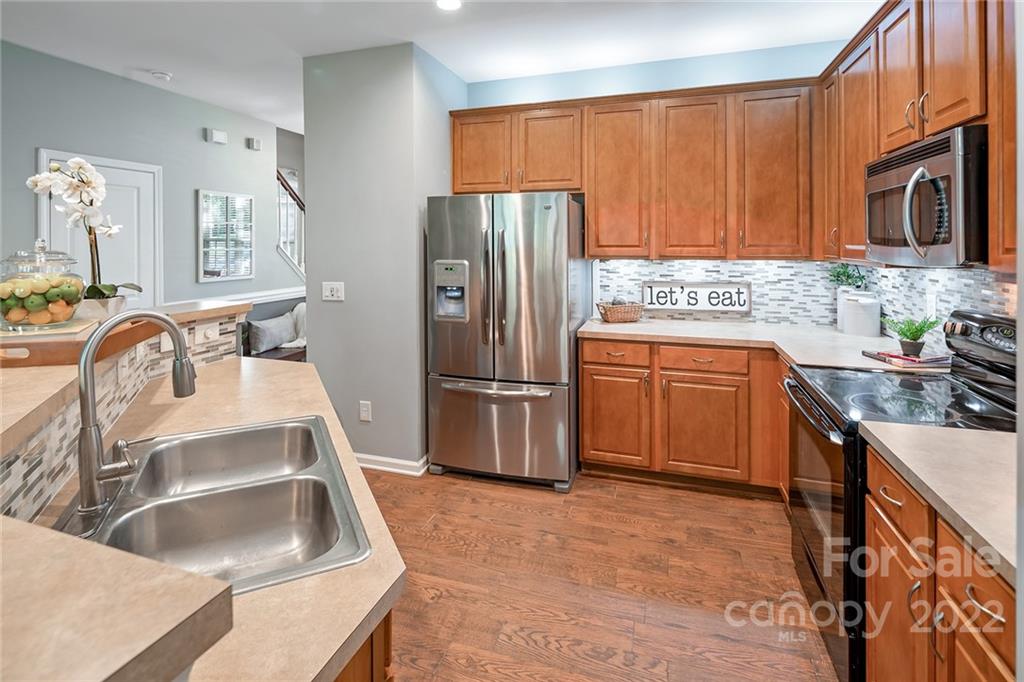 8218 Chaceview Court