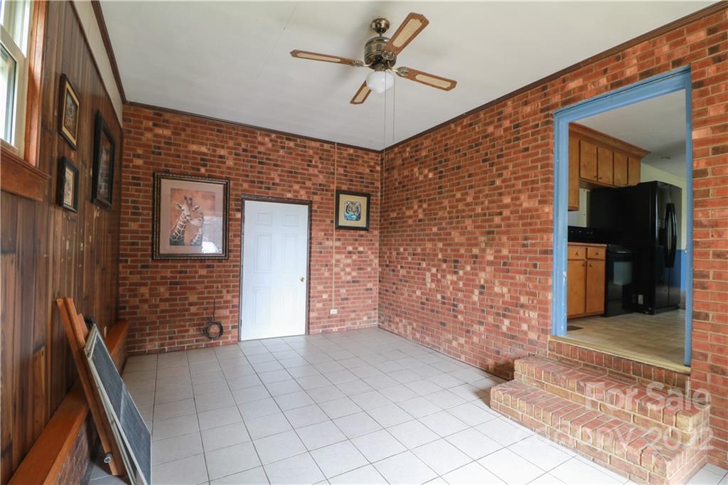 1130 W Ridge Road