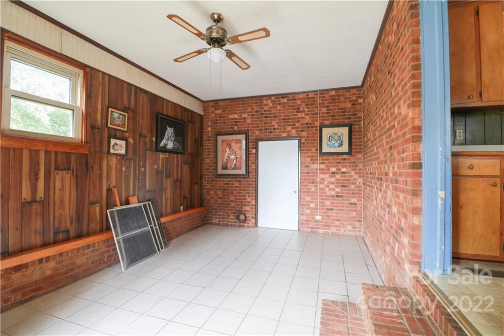 1130 W Ridge Road