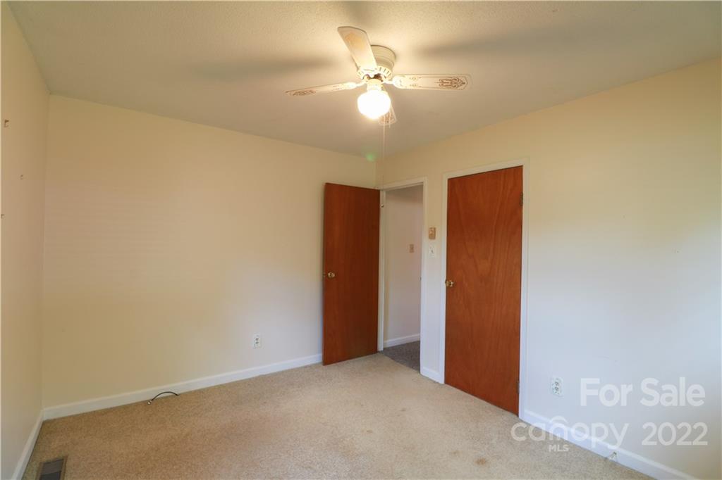 1130 W Ridge Road