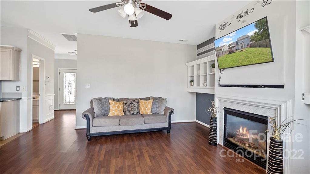8805 Firestreak Drive