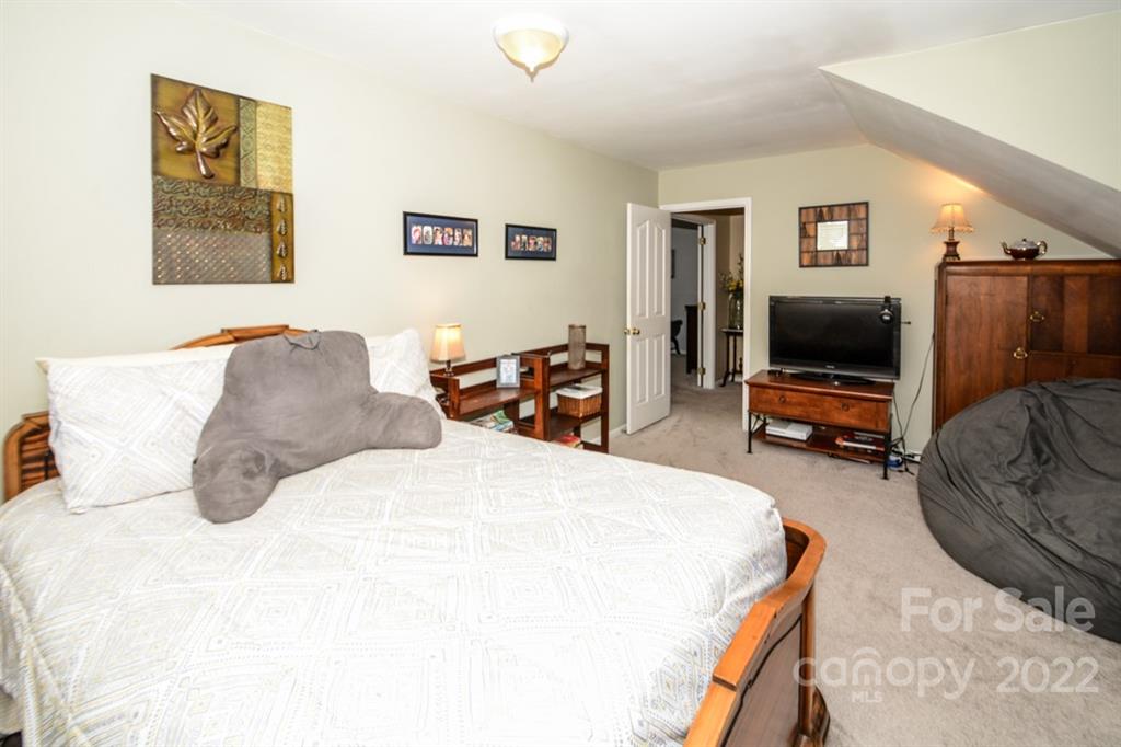 17010 Shady Glen Drive