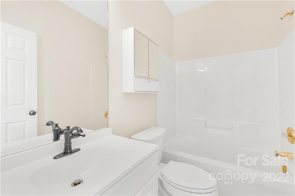 6349 Elderslie Drive Unit: 10
