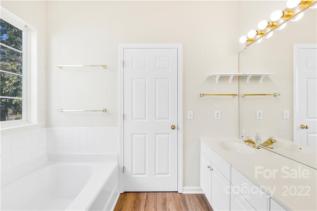 6349 Elderslie Drive Unit: 10