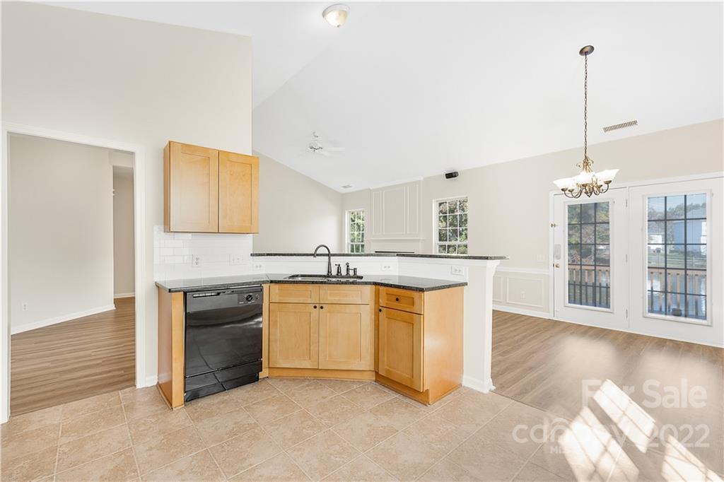 6349 Elderslie Drive Unit: 10