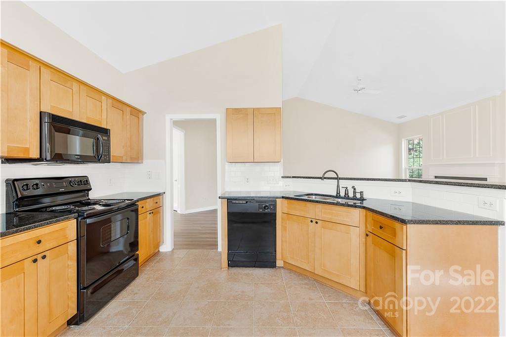 6349 Elderslie Drive Unit: 10