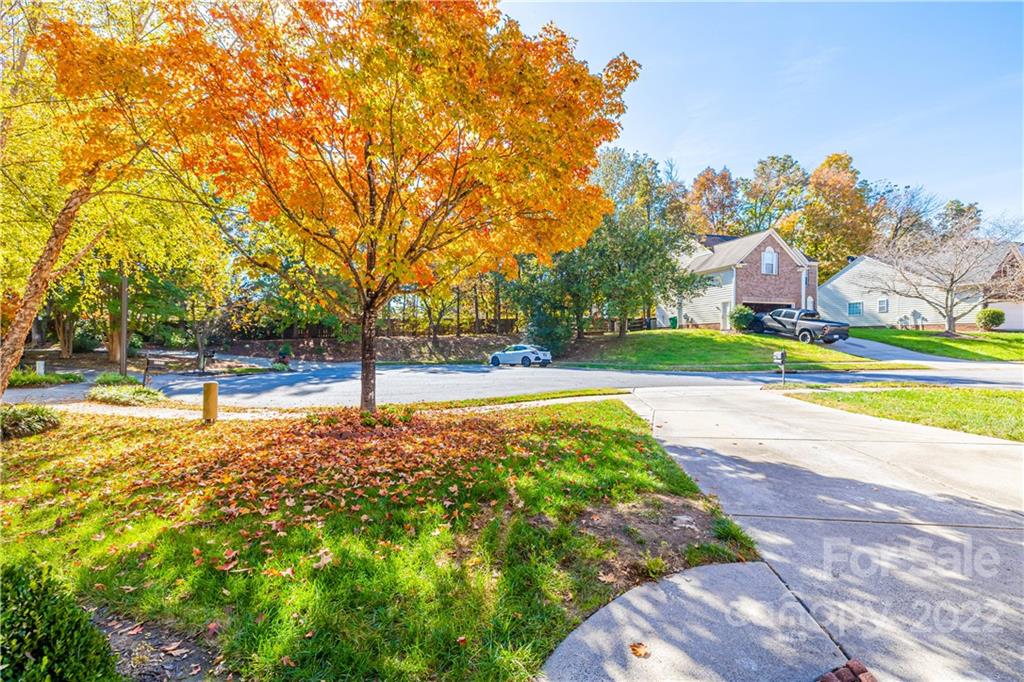 6349 Elderslie Drive Unit: 10