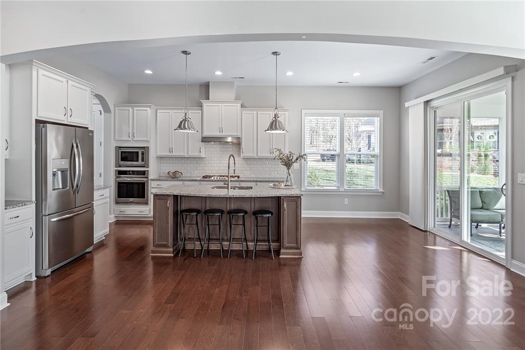 11046 Double Knot Court