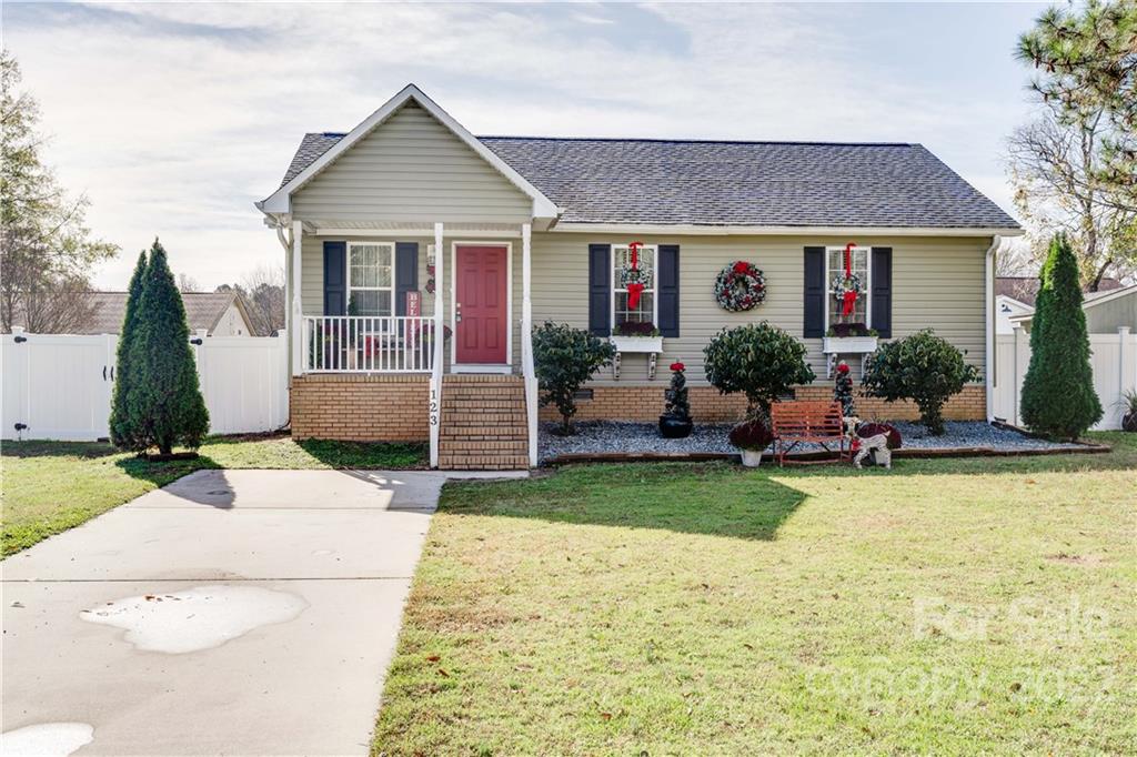 123 Dunham Avenue Unit: F