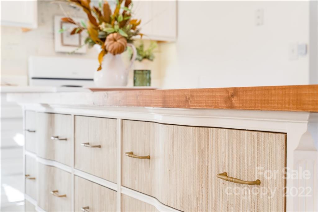 123 Dunham Avenue Unit: F