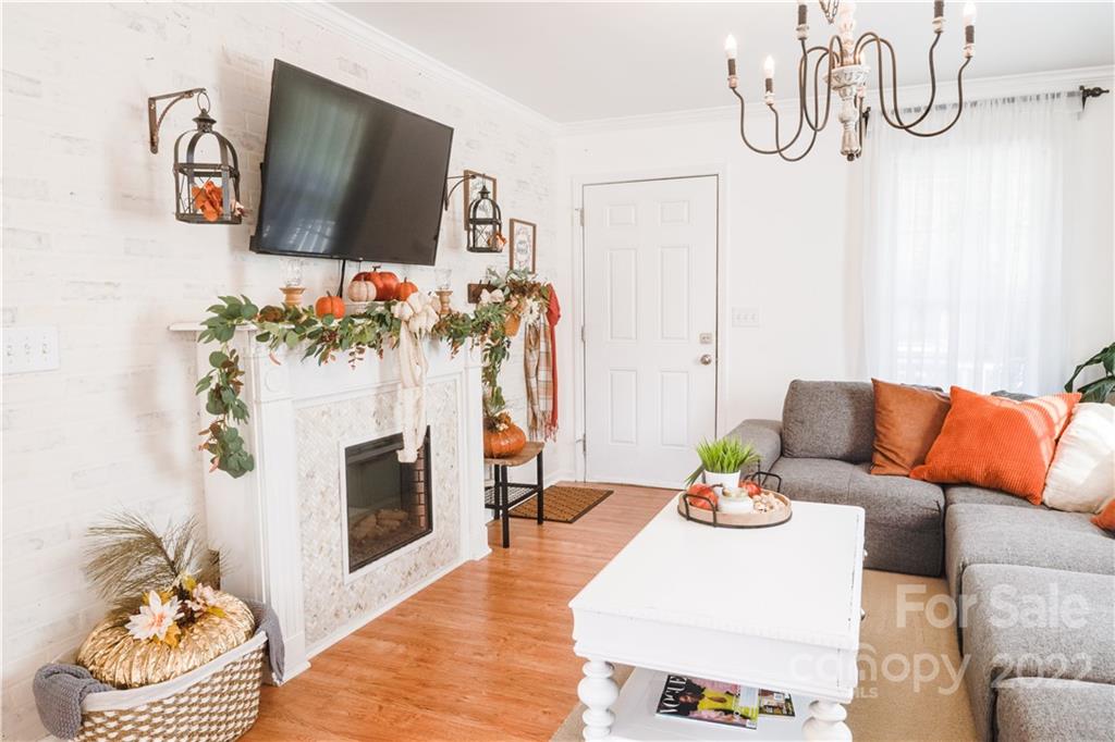 123 Dunham Avenue Unit: F