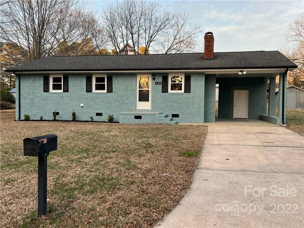 320 Oak Street Unit: 2