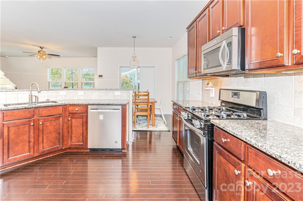 12903 Heritage Vista Drive
