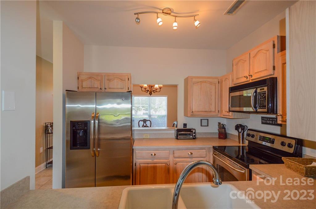 18821 Silver Quay Drive Unit: 21