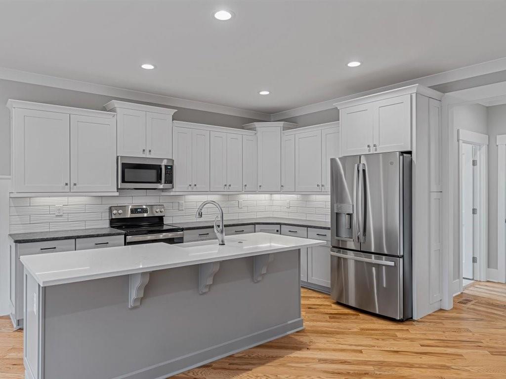 6657 Pine Ridge Drive