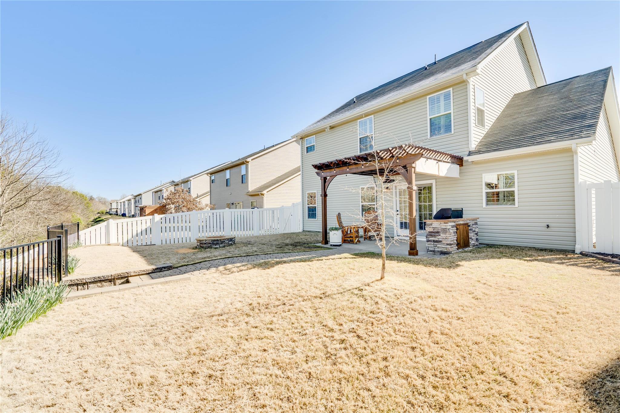 1263 Farm Branch Drive SW Unit: 166