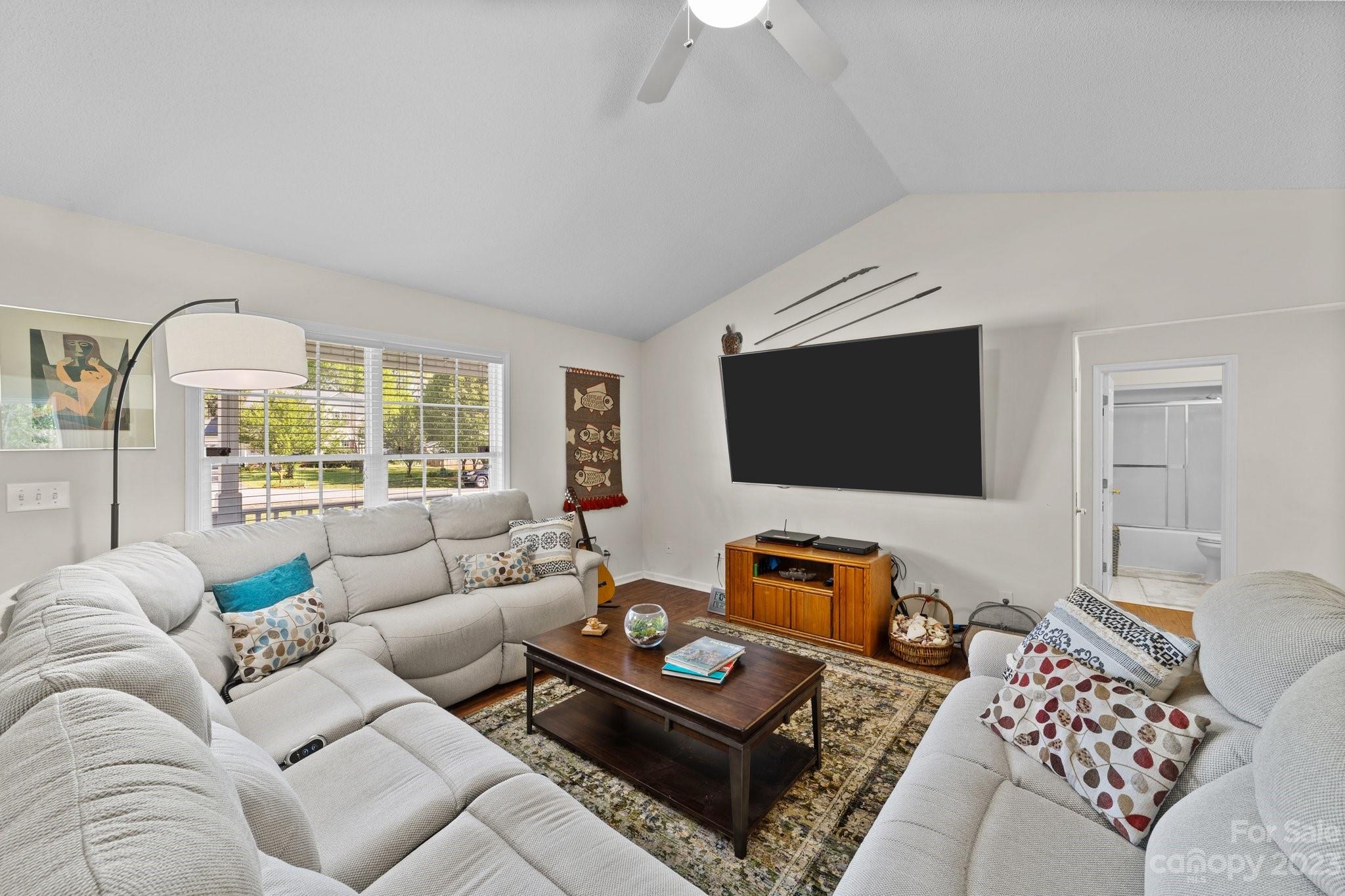 2850 Hill Top Drive