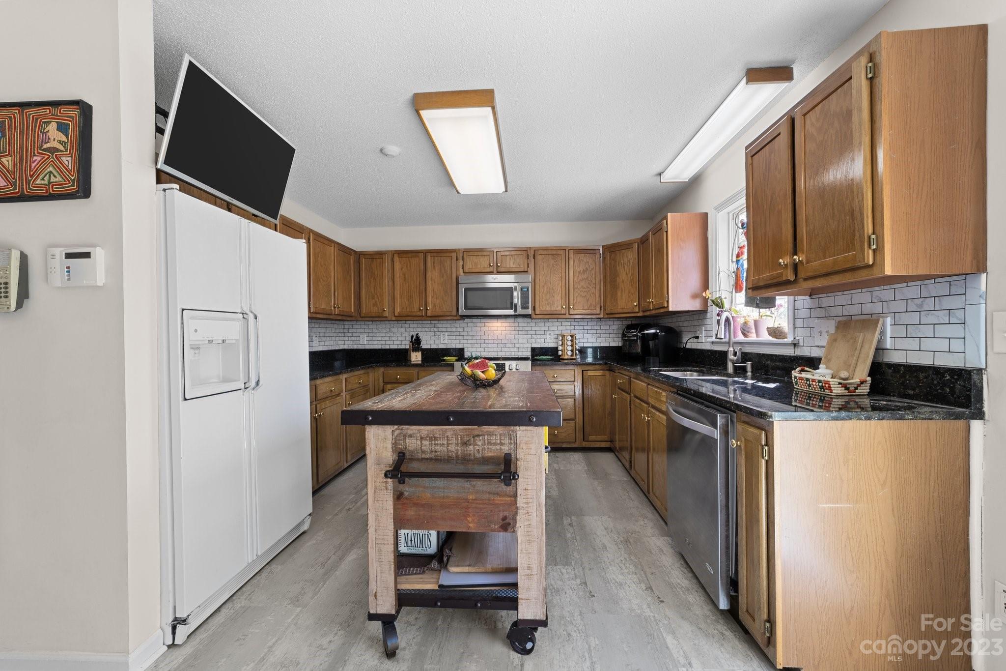 2850 Hill Top Drive