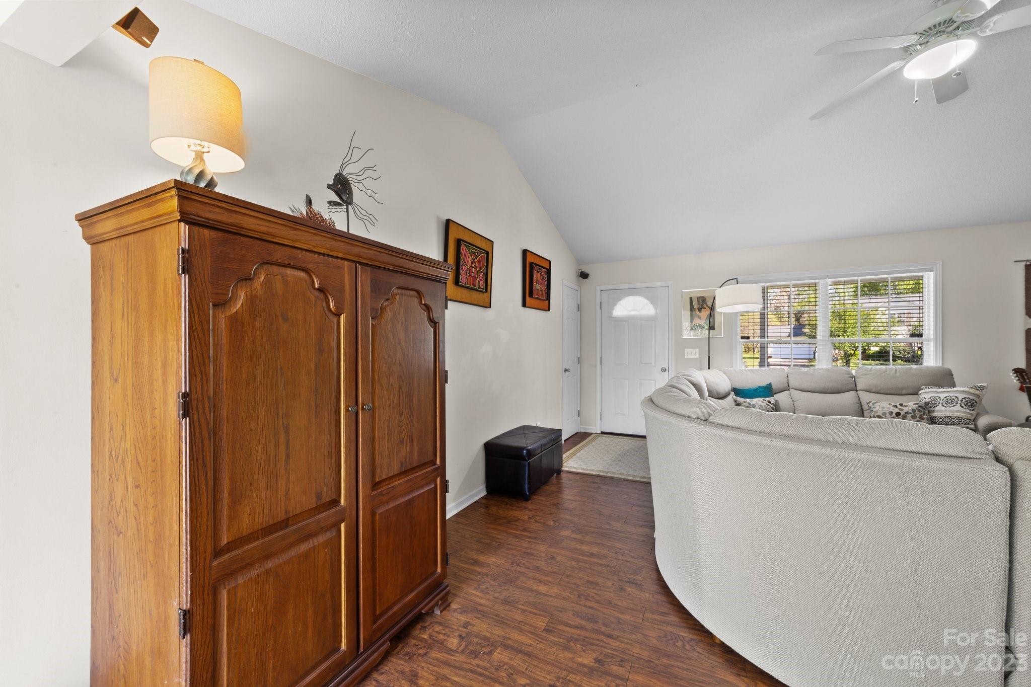 2850 Hill Top Drive