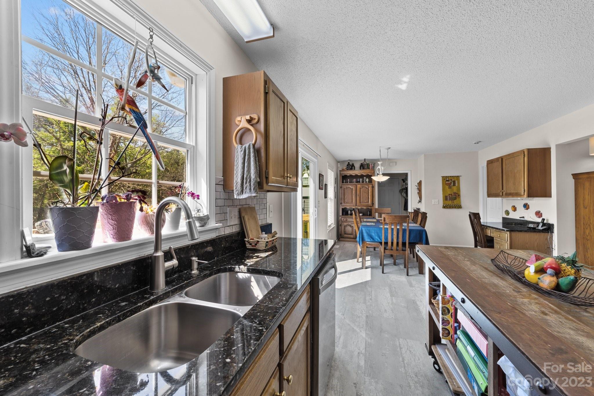 2850 Hill Top Drive