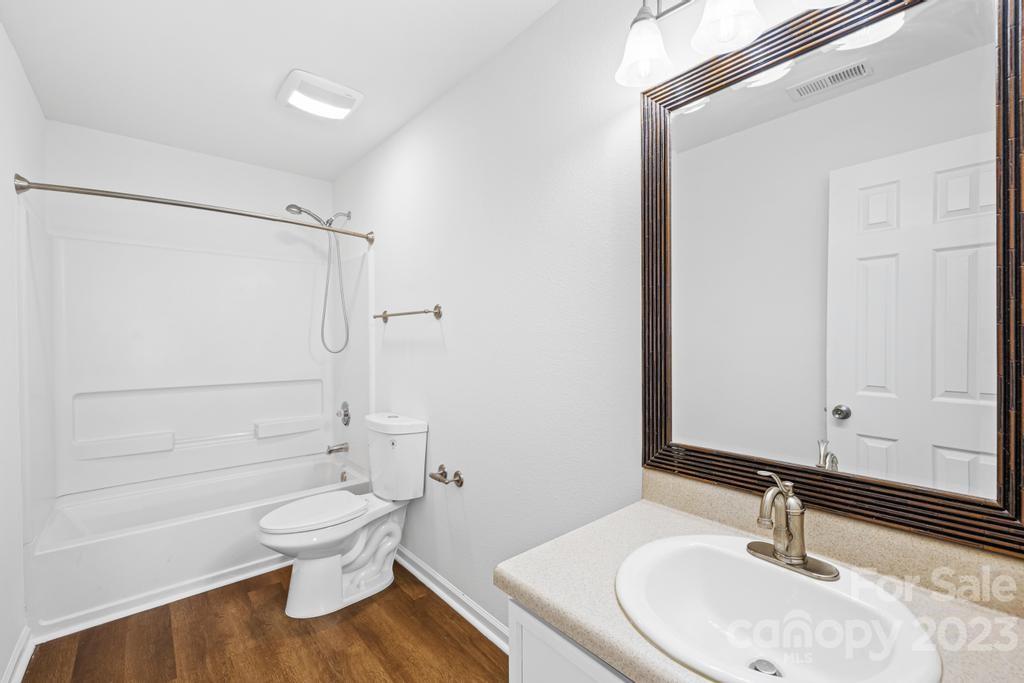 340 Valerie Drive Unit: 132