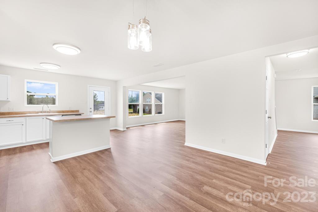 340 Valerie Drive Unit: 132