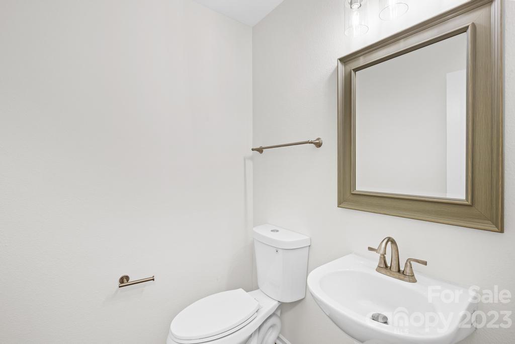 340 Valerie Drive Unit: 132