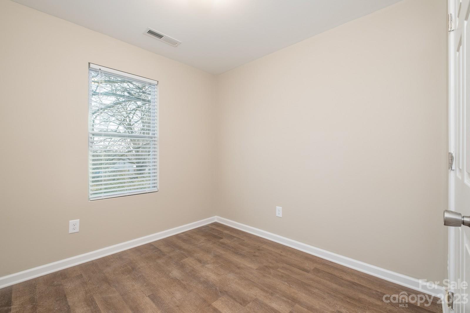1363 Ontario Drive