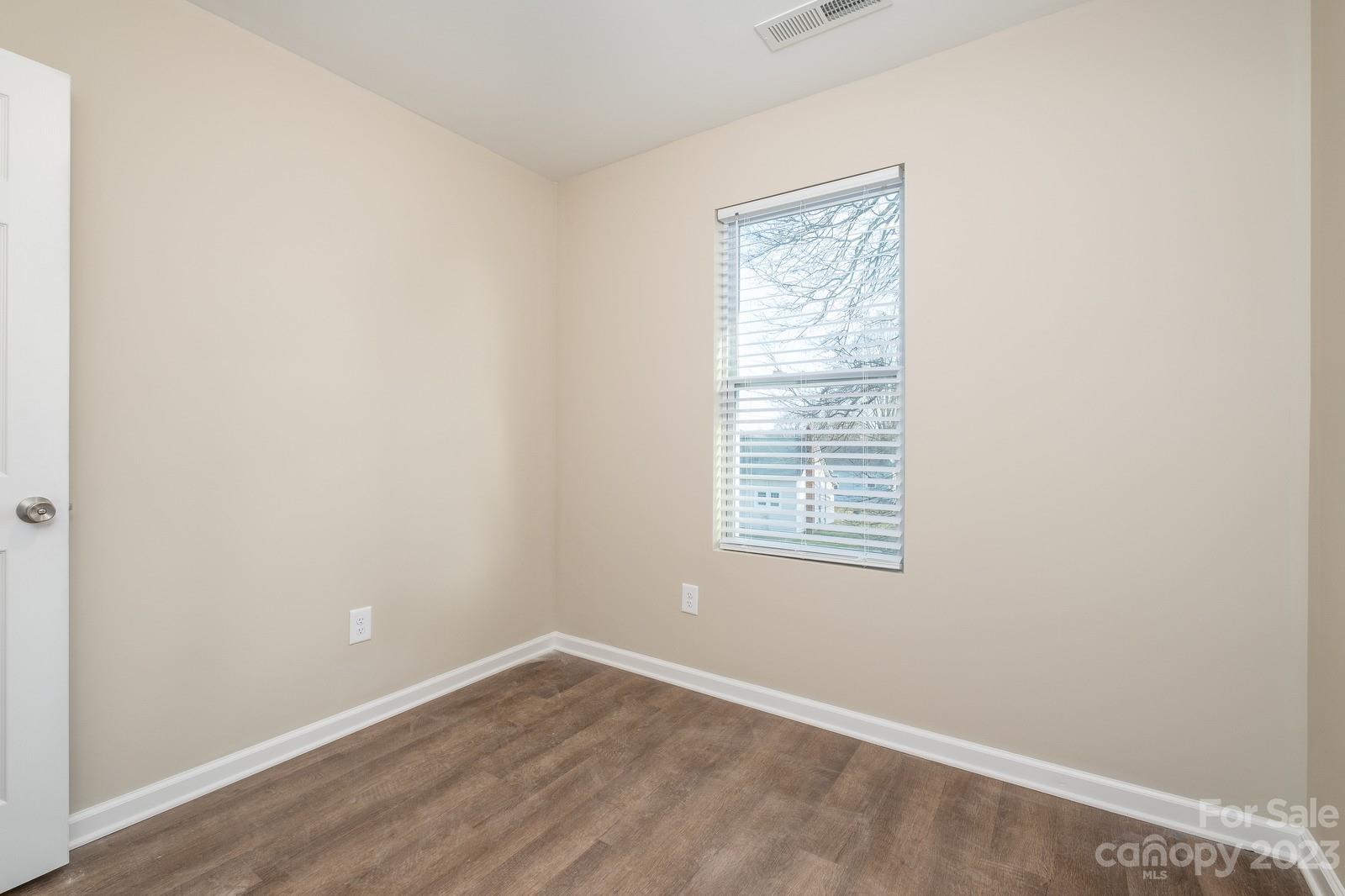 1363 Ontario Drive