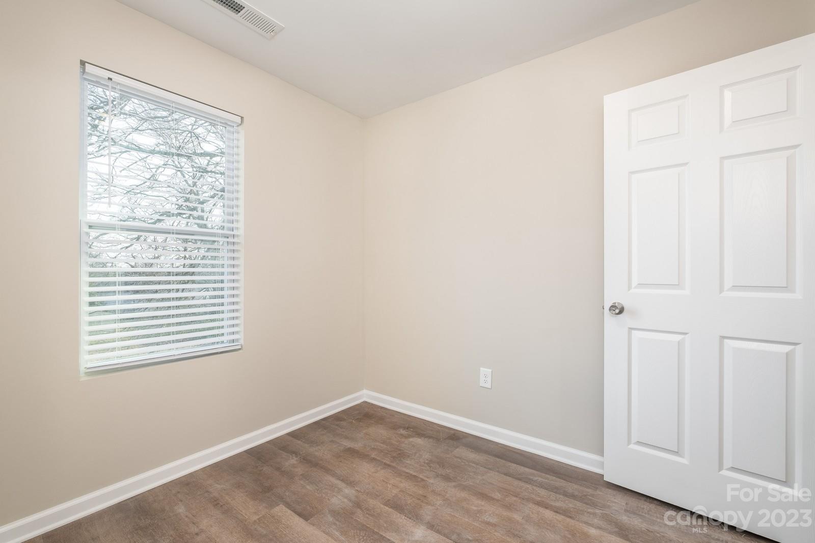 1363 Ontario Drive