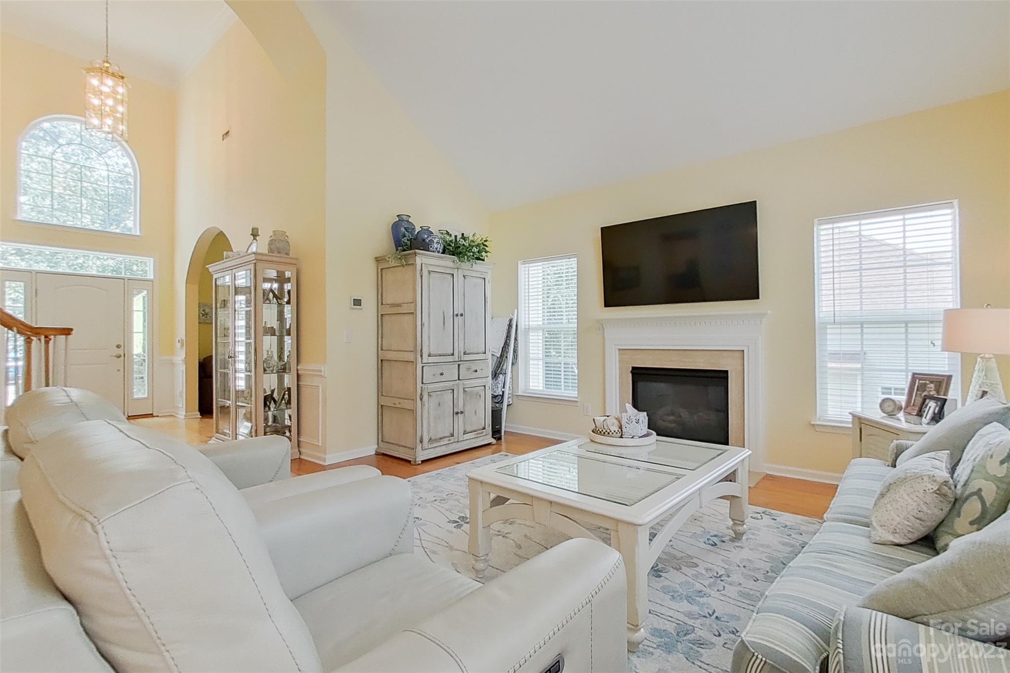20304 Southshore Drive