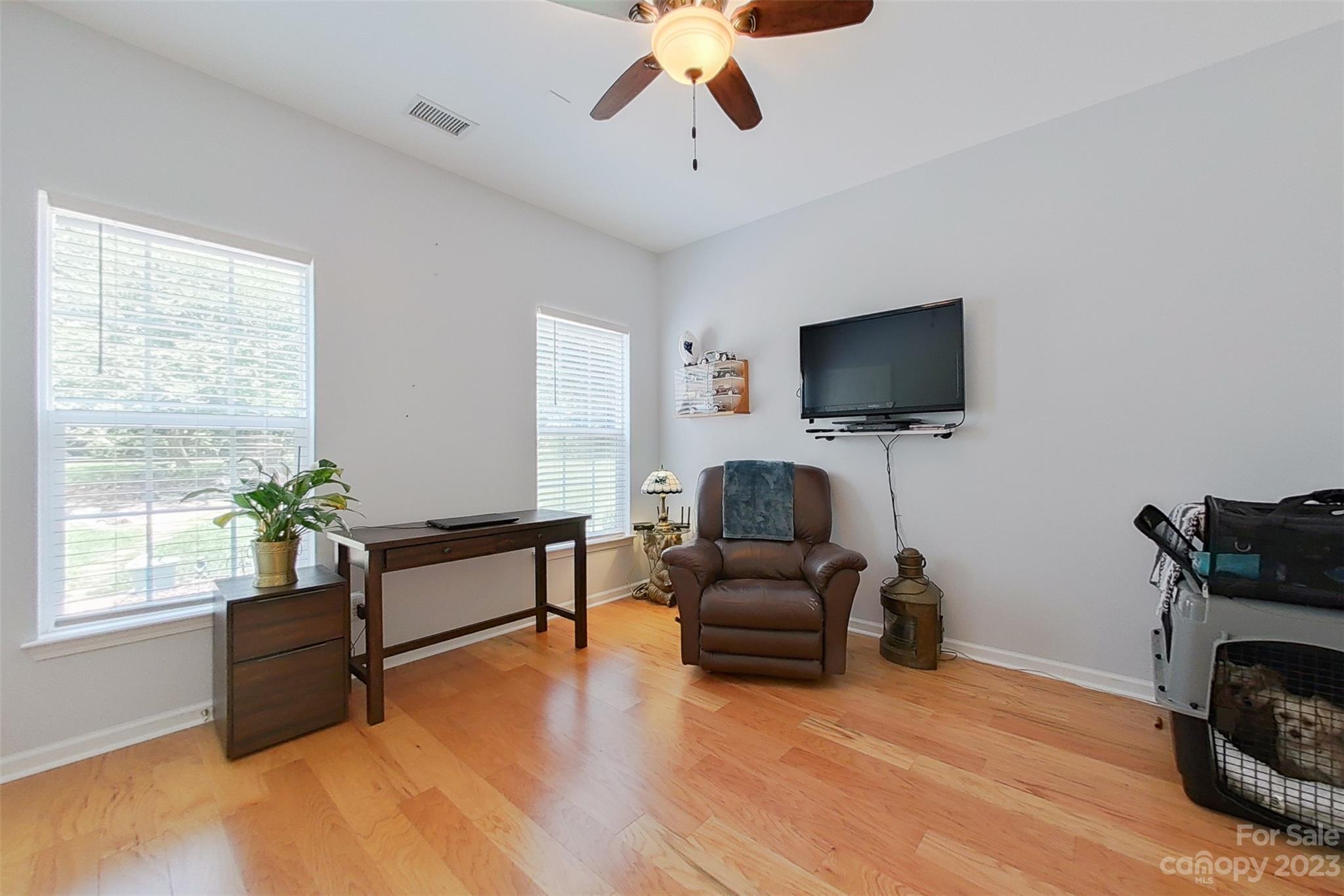 20304 Southshore Drive