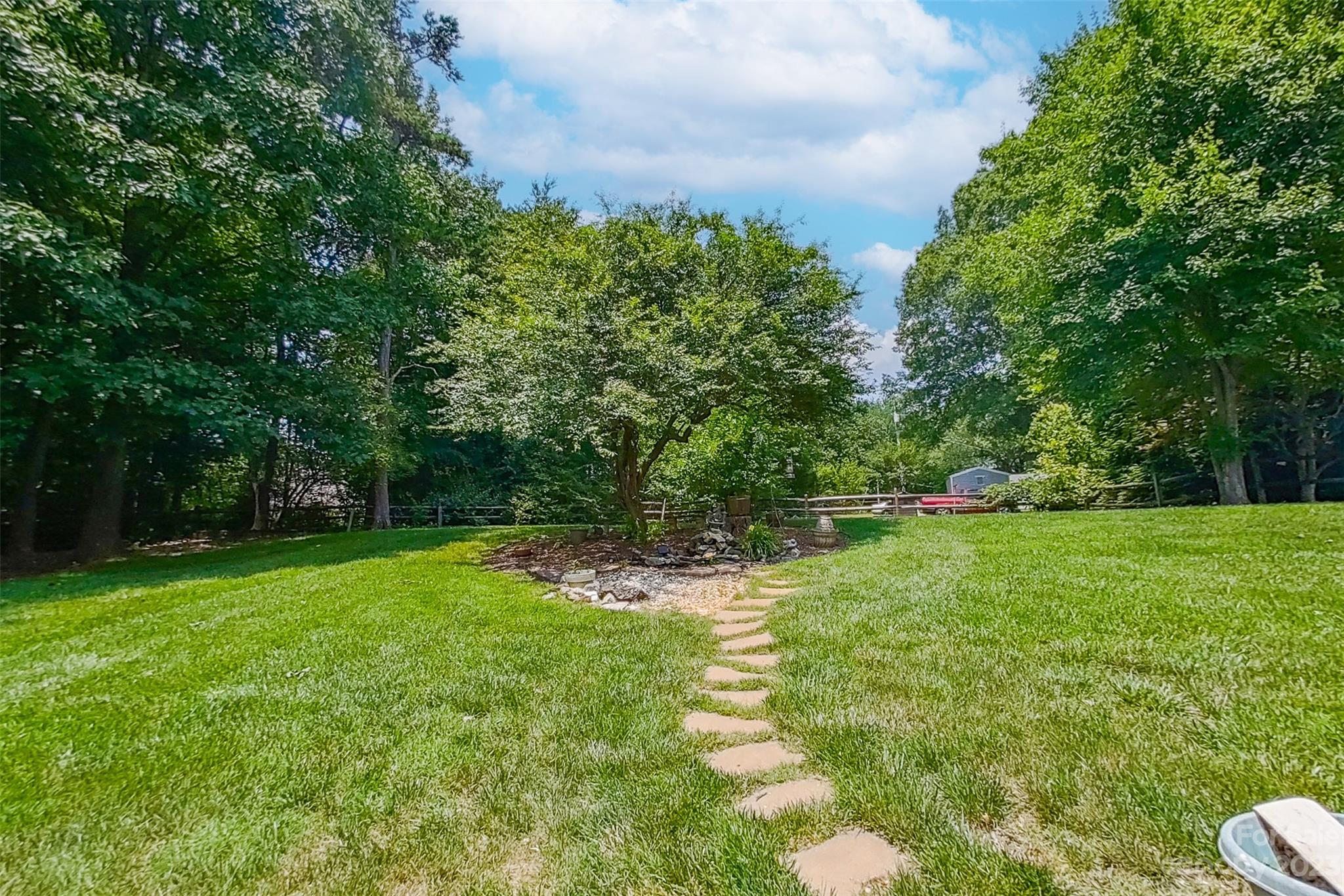 20304 Southshore Drive