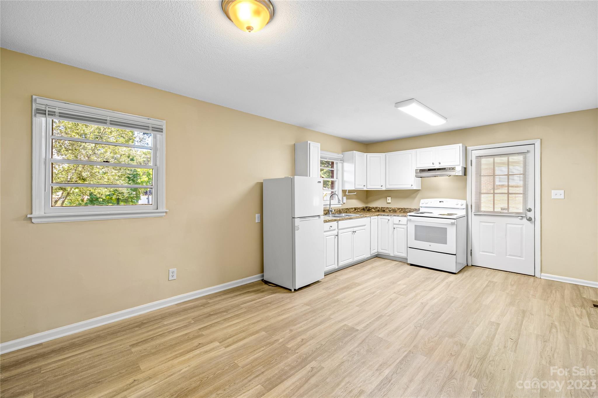 815 Brookwood Drive