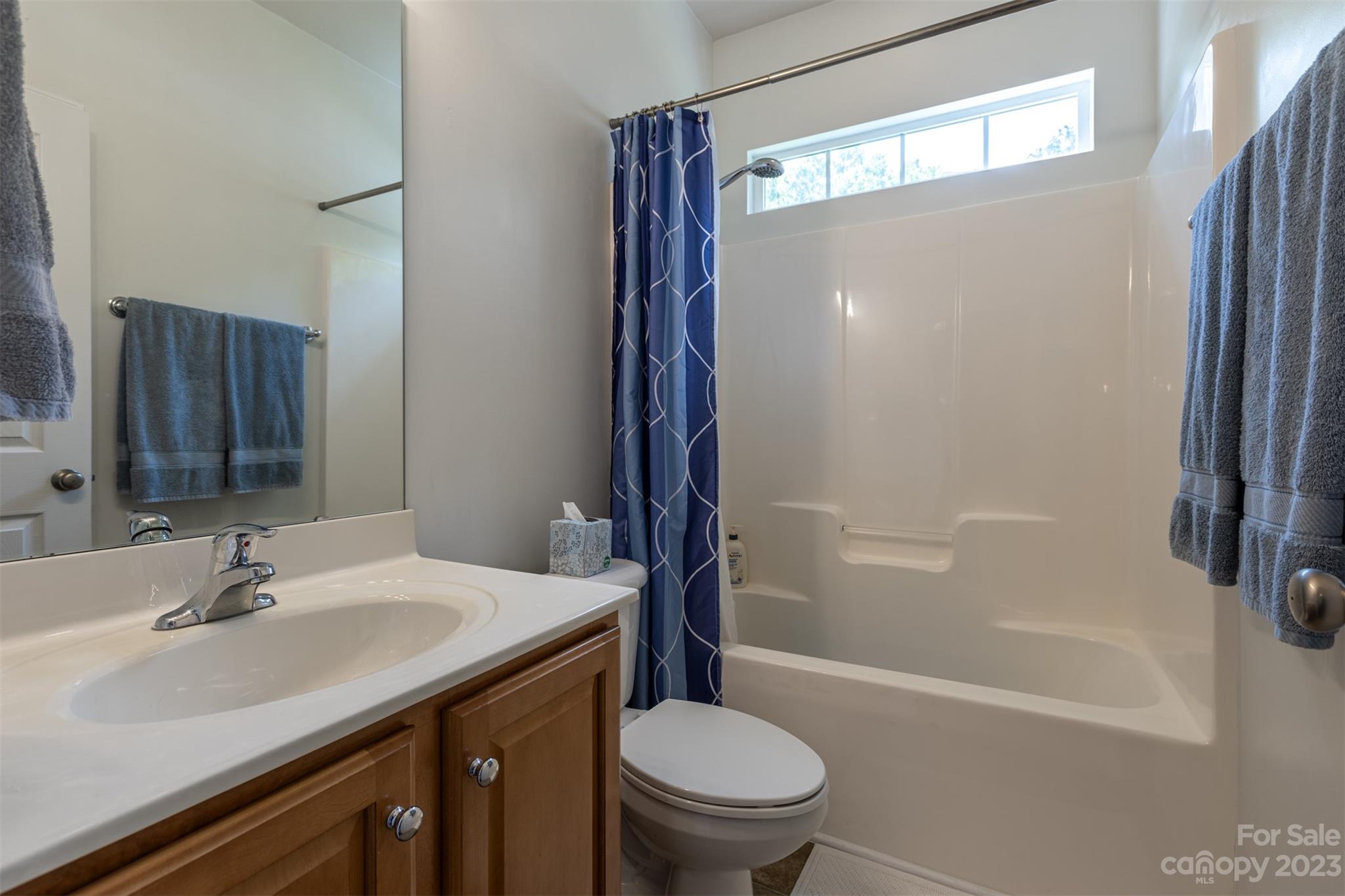 6725 Colonial Garden Drive