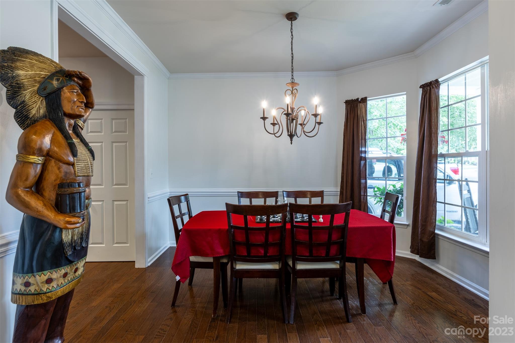 6725 Colonial Garden Drive
