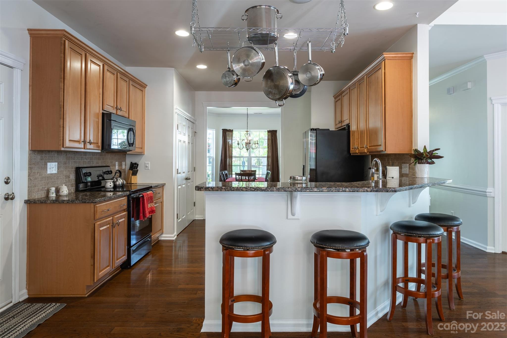6725 Colonial Garden Drive