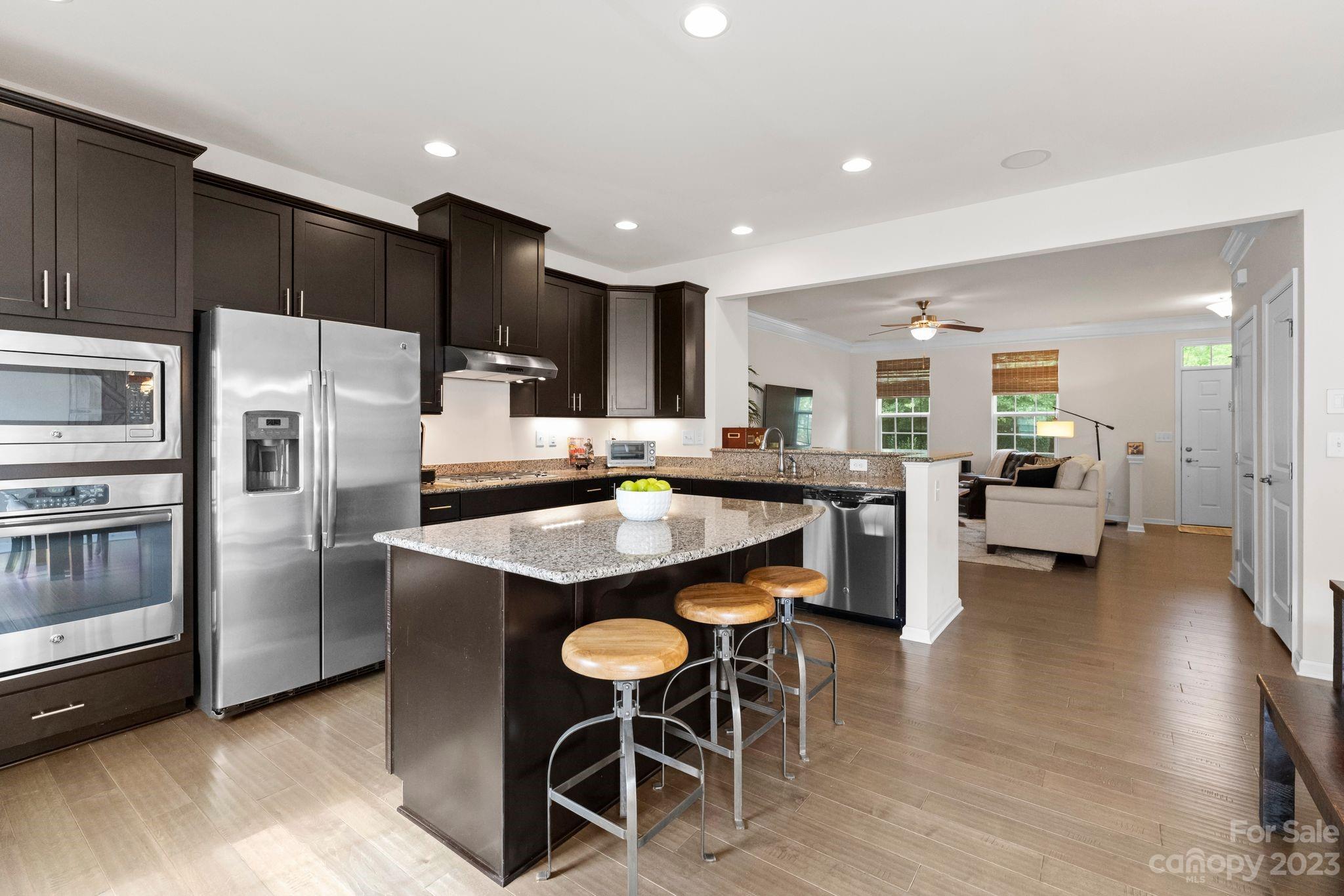6858 Colonial Garden Drive