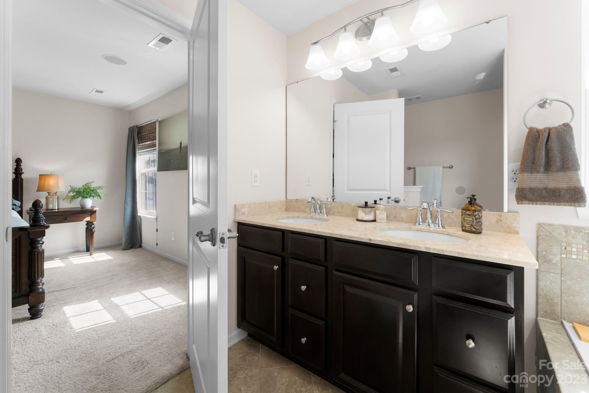 6858 Colonial Garden Drive