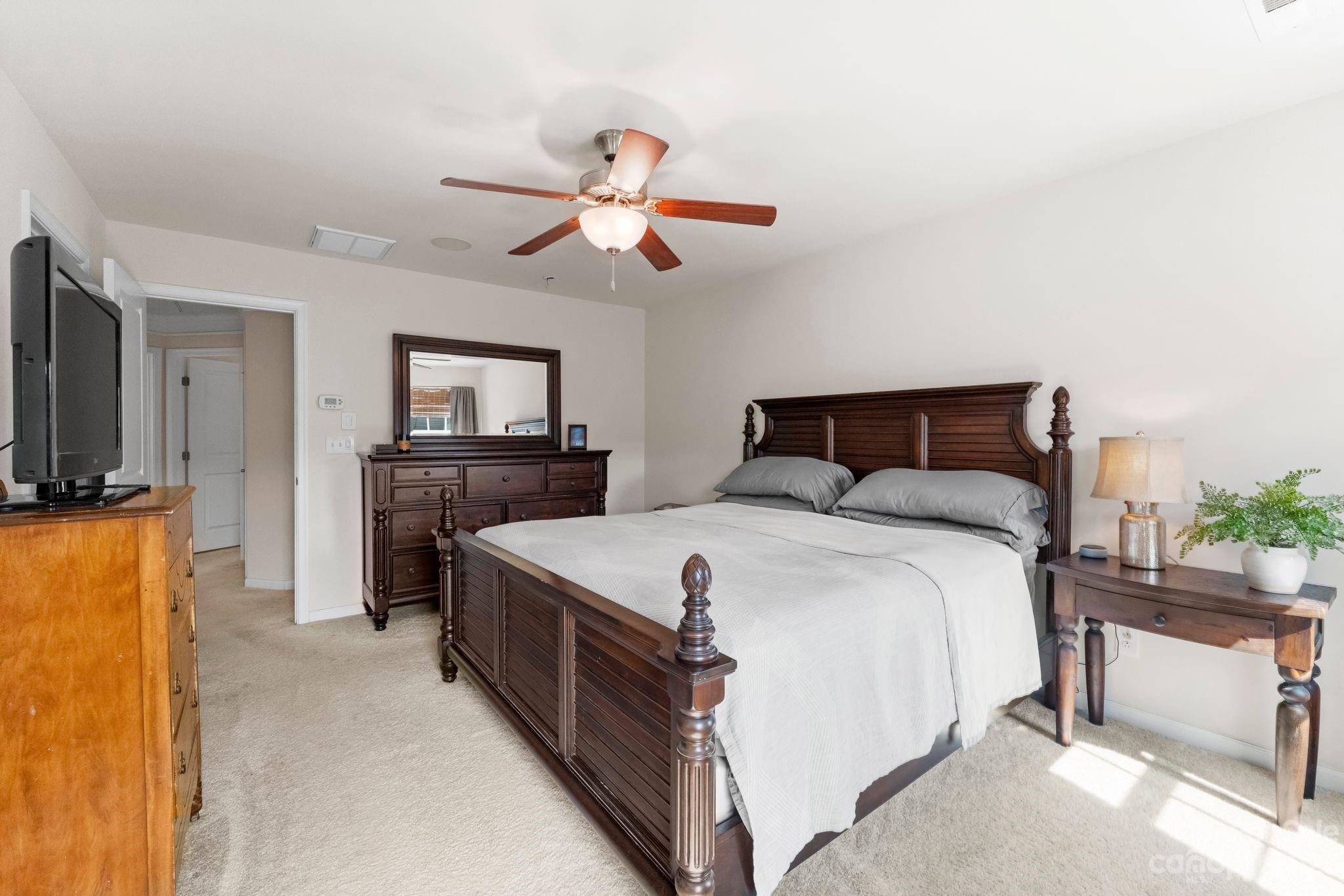 6858 Colonial Garden Drive