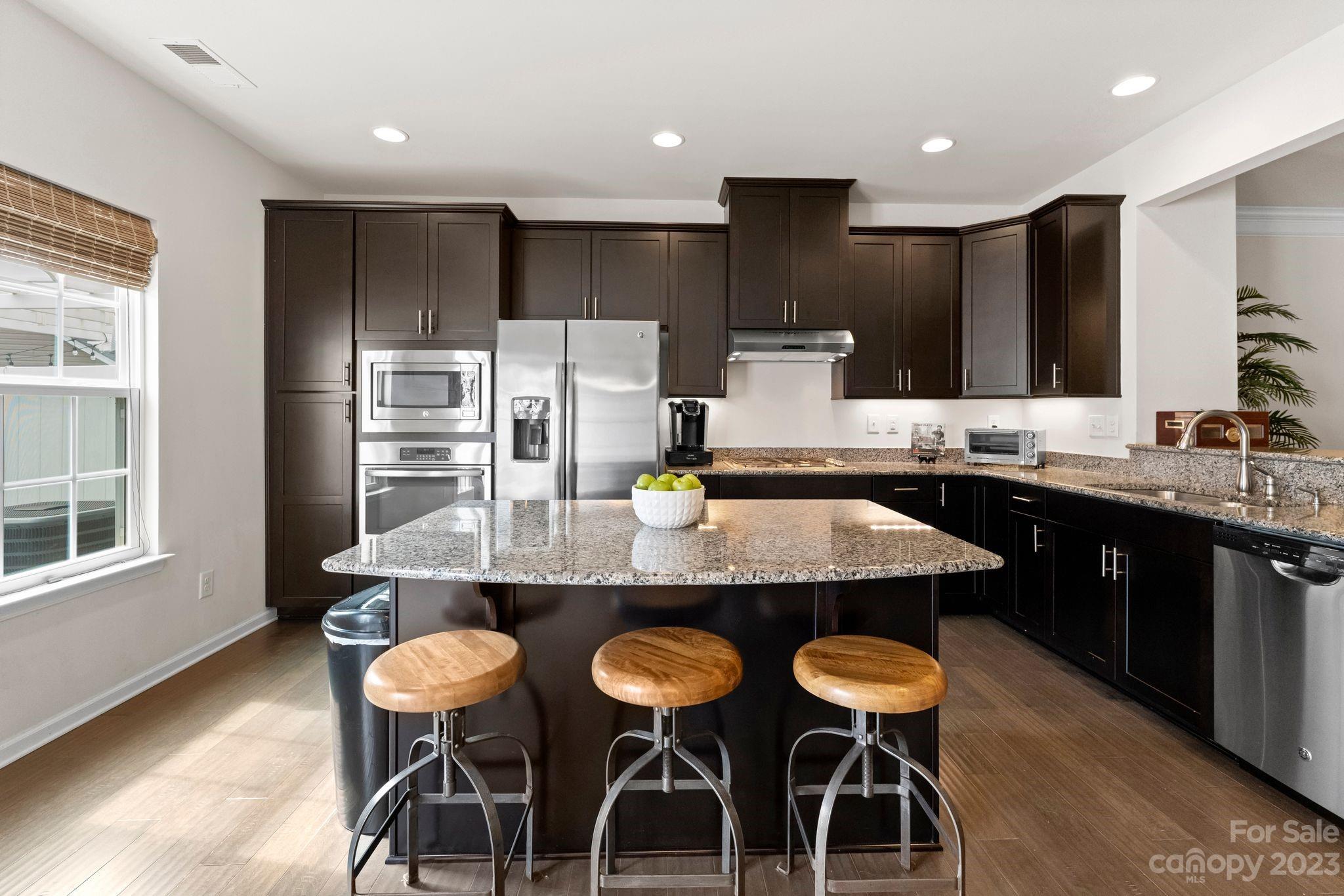 6858 Colonial Garden Drive