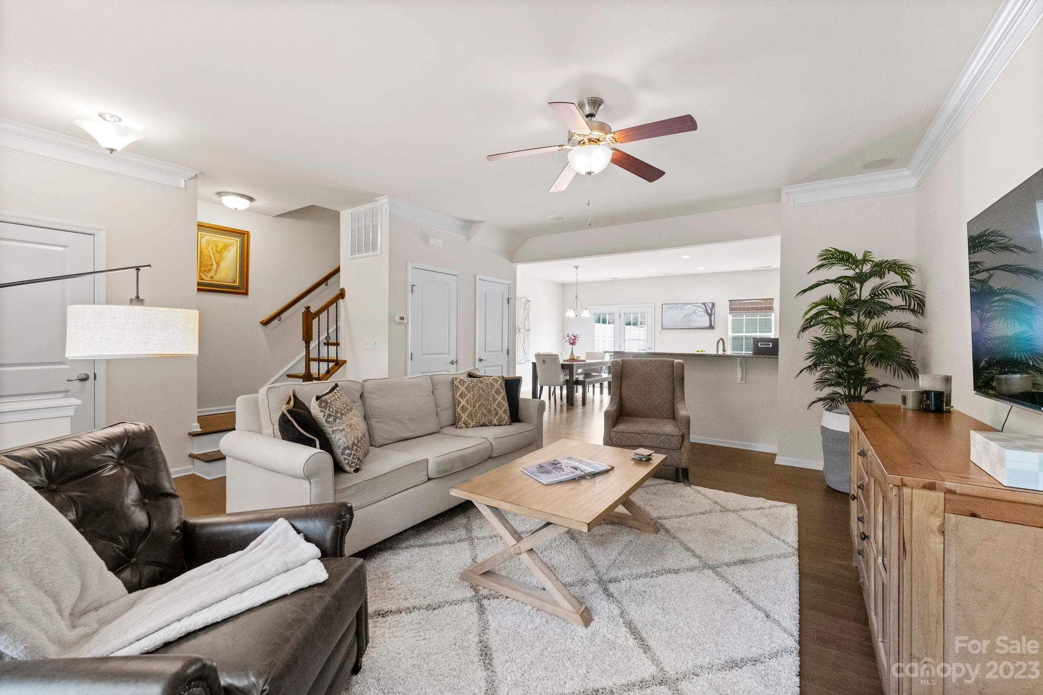 6858 Colonial Garden Drive