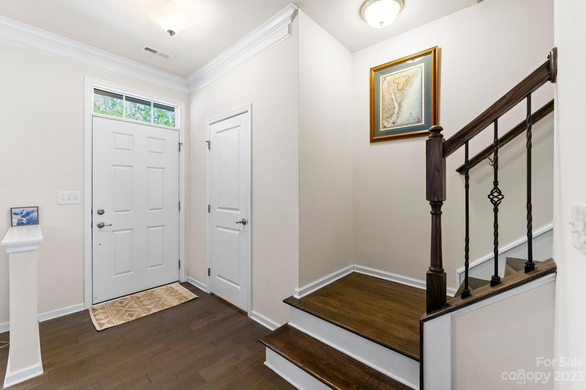 6858 Colonial Garden Drive