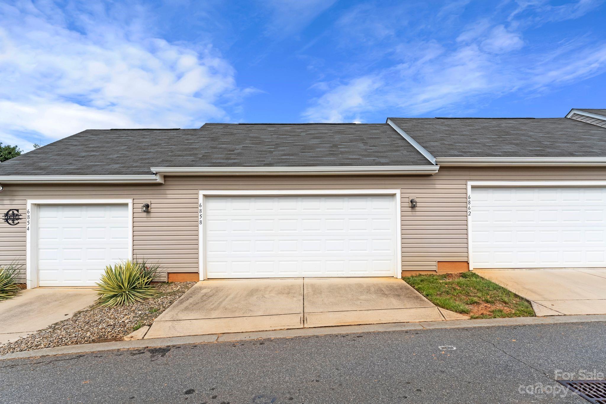 6858 Colonial Garden Drive