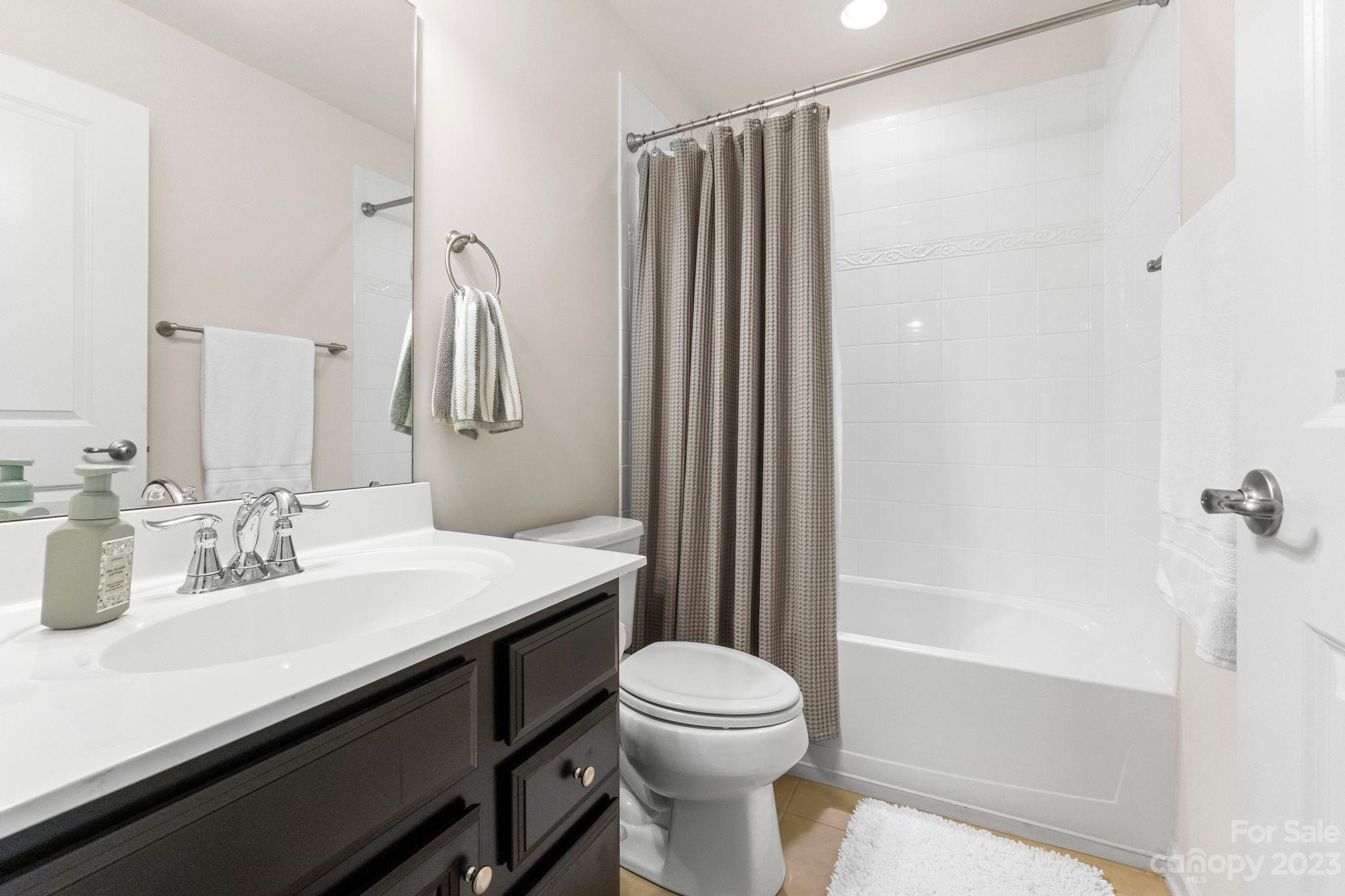 6858 Colonial Garden Drive
