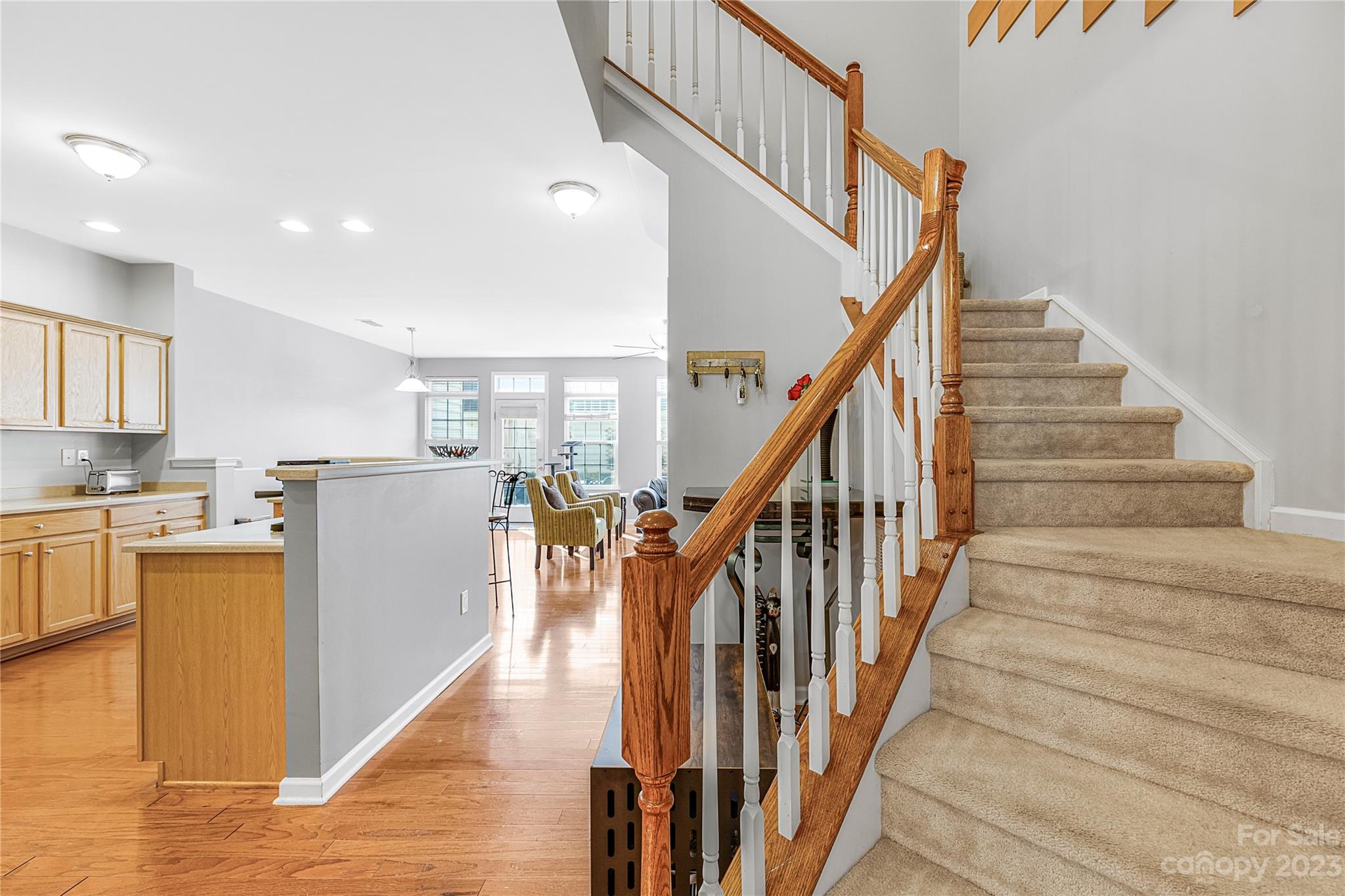 8307 Viewpoint Lane