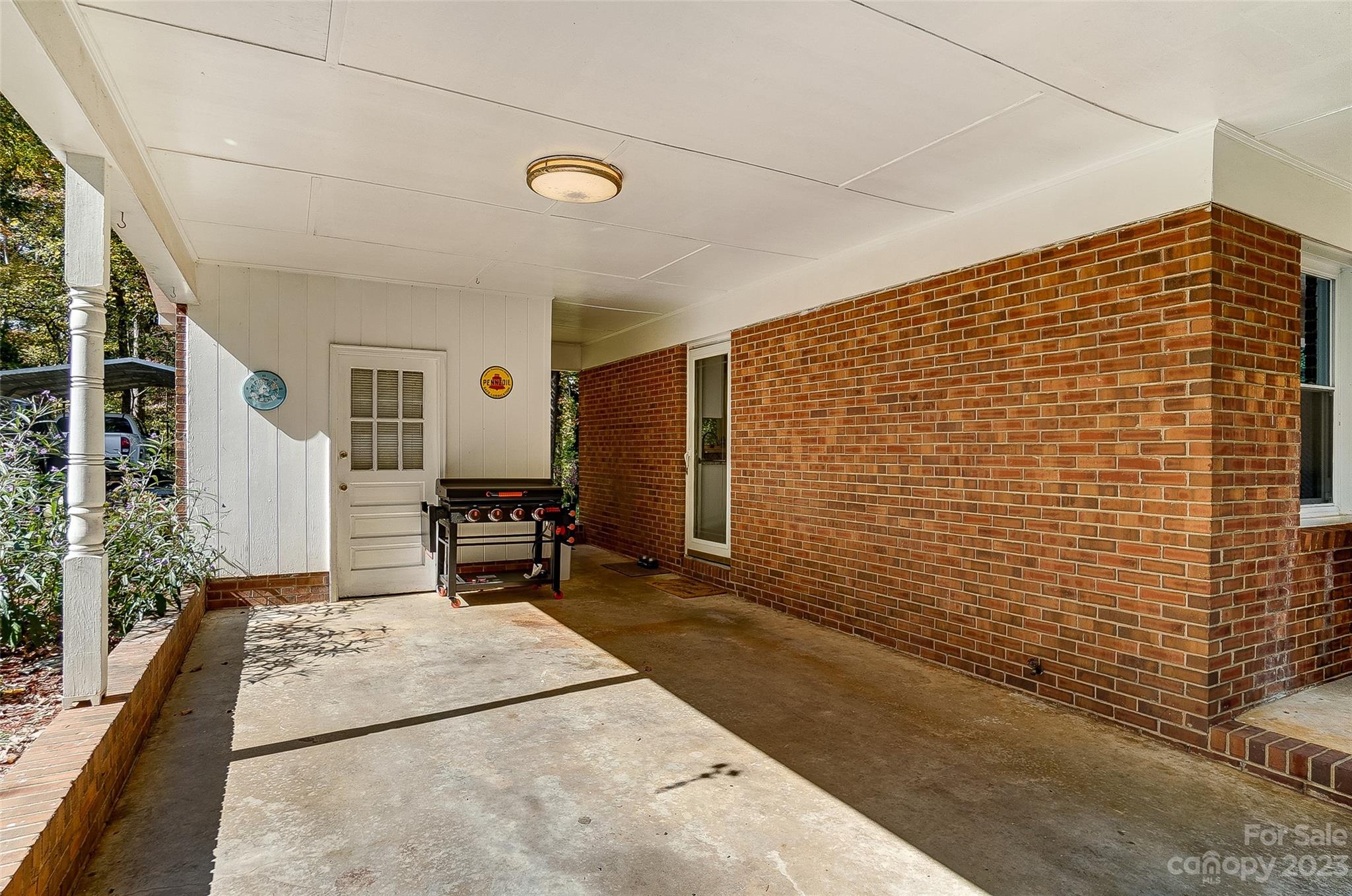 143 Kirkwood Drive