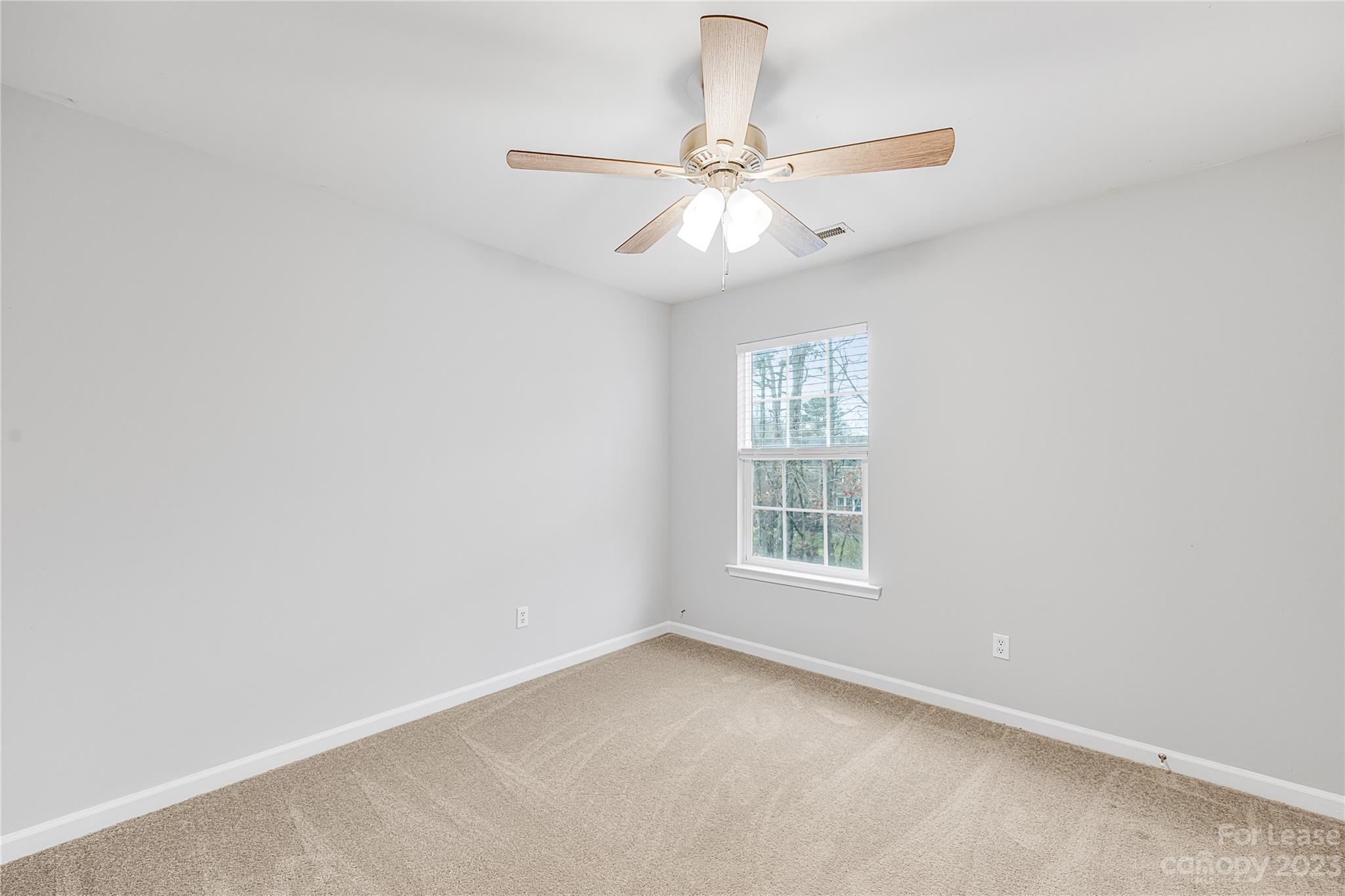 8701 Challenger Drive Unit: 19