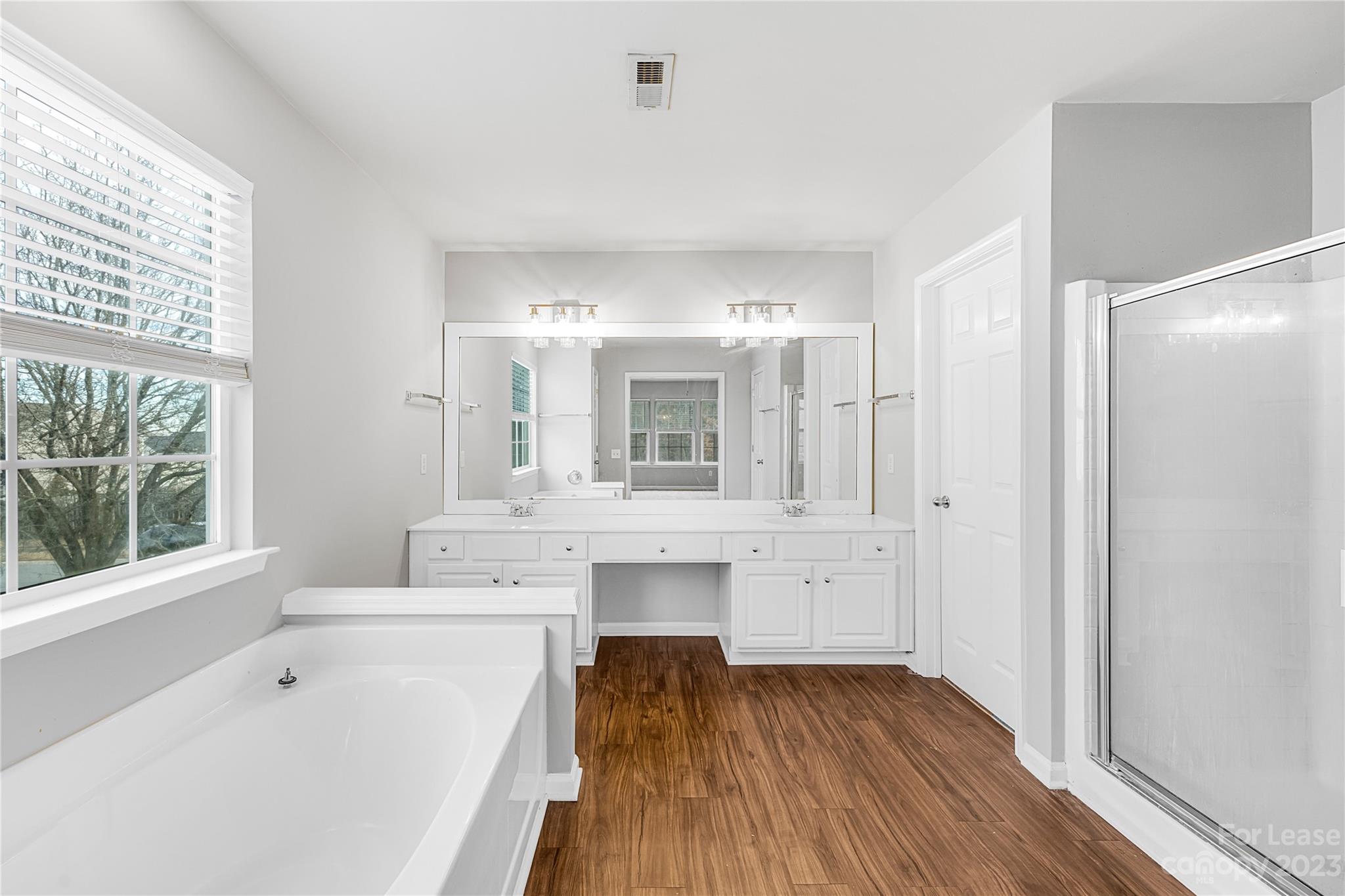 8701 Challenger Drive Unit: 19